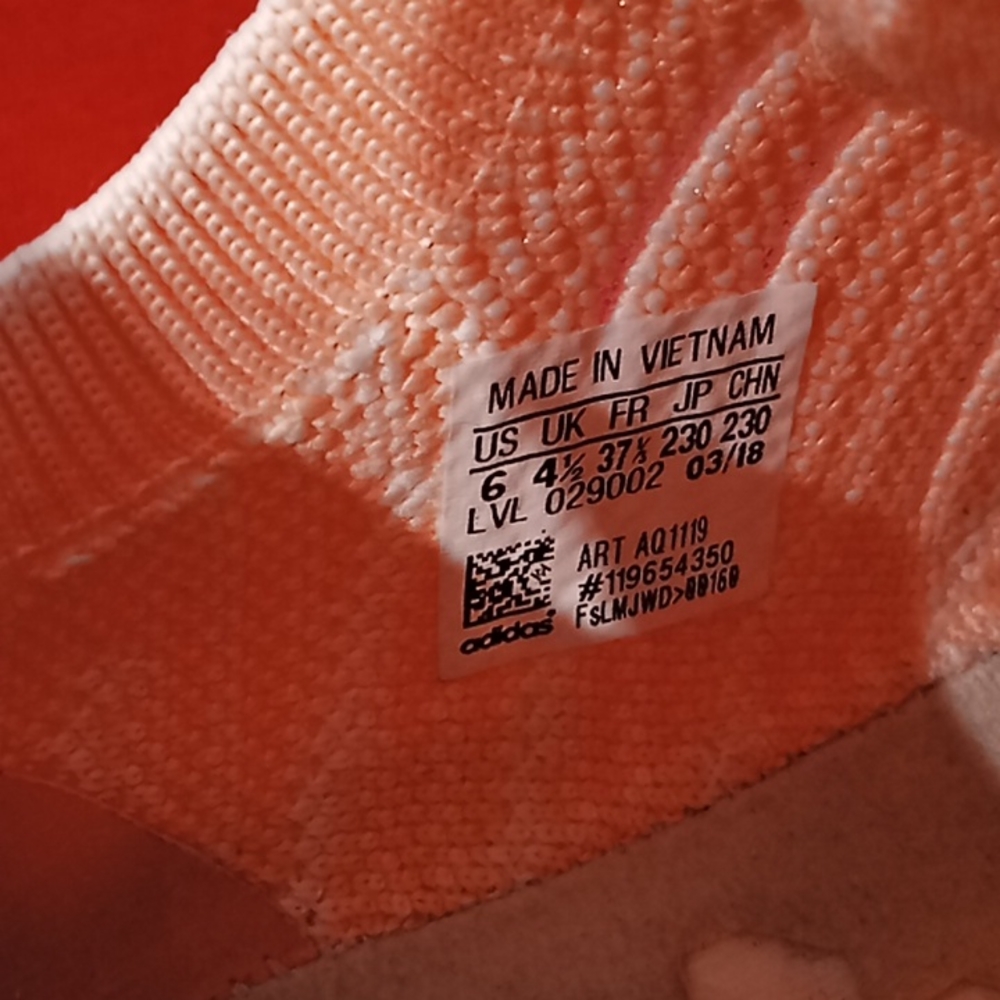 ADIDAS Originals Womens Primeknit Sneakers Style Code AQ1119. Size 6. Light Pink - Picture 13 of 16